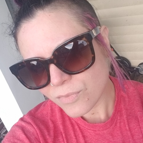 MCM SUNGLASSES - Picture 3 of 5